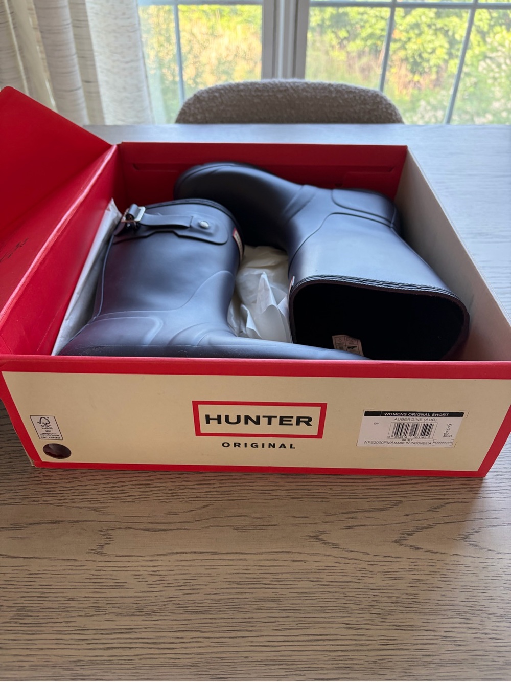 Hunter Black Rubber Rain Boots with Interior Logo - Picture 6 of 6